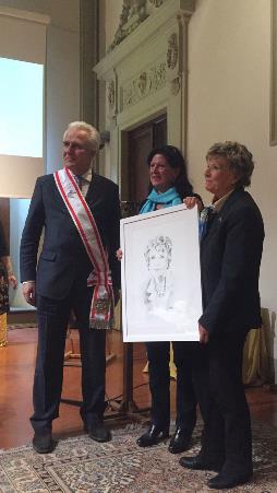 Immagine - Omaggio a Dacia Maraini: Giani, riconoscimento della Toscana a donna e artista