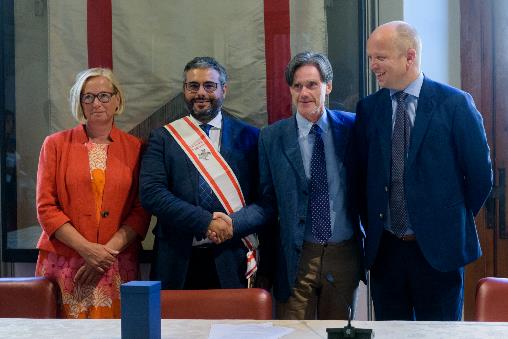 Immagine - Da sinistra Marit Arnstand, Giacomo Giannarelli, Paolo Becattini e Trygve Slagsvold Vedum