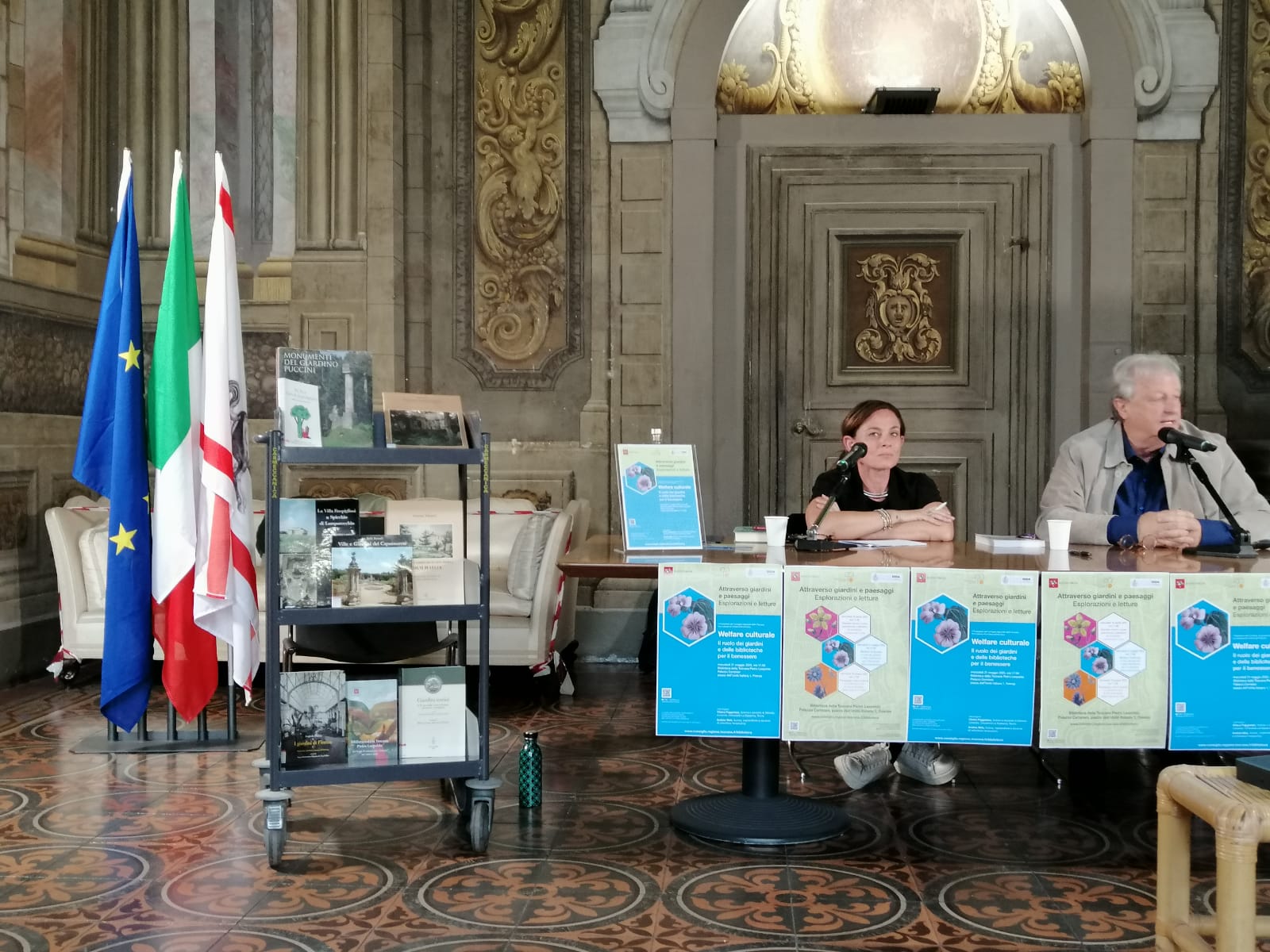 Da sinistra Chiara Faggiolani, autrice e docente di Biblioteconomia, Università La sapienza, Roma e Andrea Mati, autore, imprenditore e docente di orticoltura terapeutica