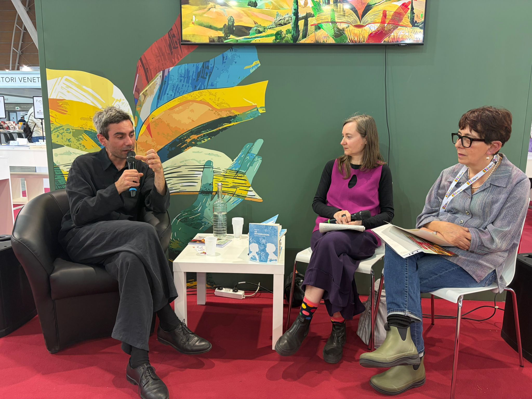 Simone Lisi presenta il suo libro, Le interruzioni. Romanzo provvisorio su mia madre
