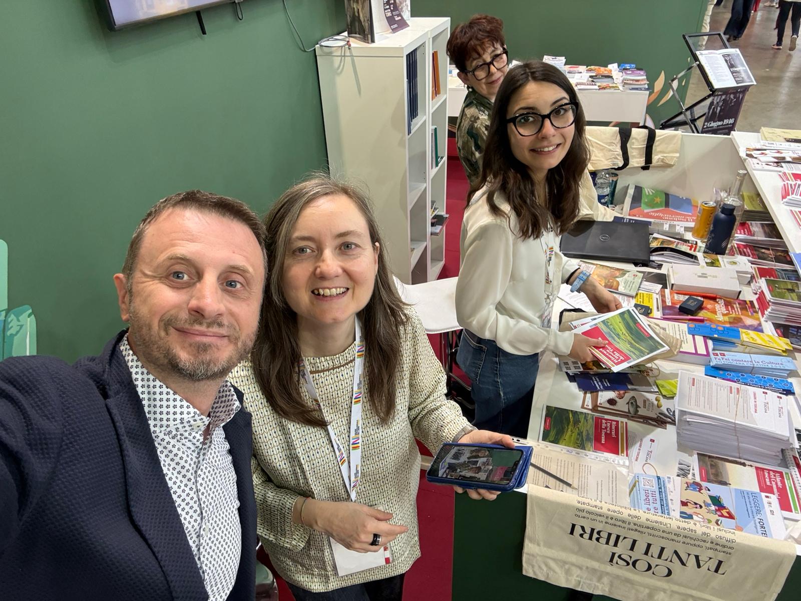 Daniele Graziani, Katia Ferri e Claudia Brasile, Biblioteca della Toscana
