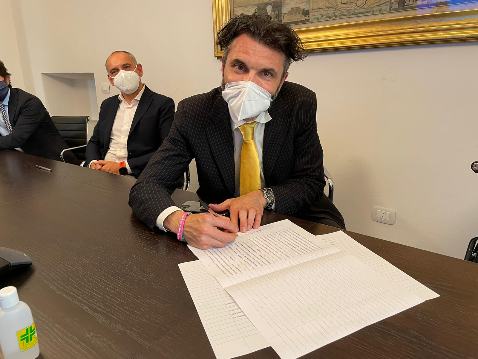 Il presidente di Anci Toscana, Matteo Biffoni