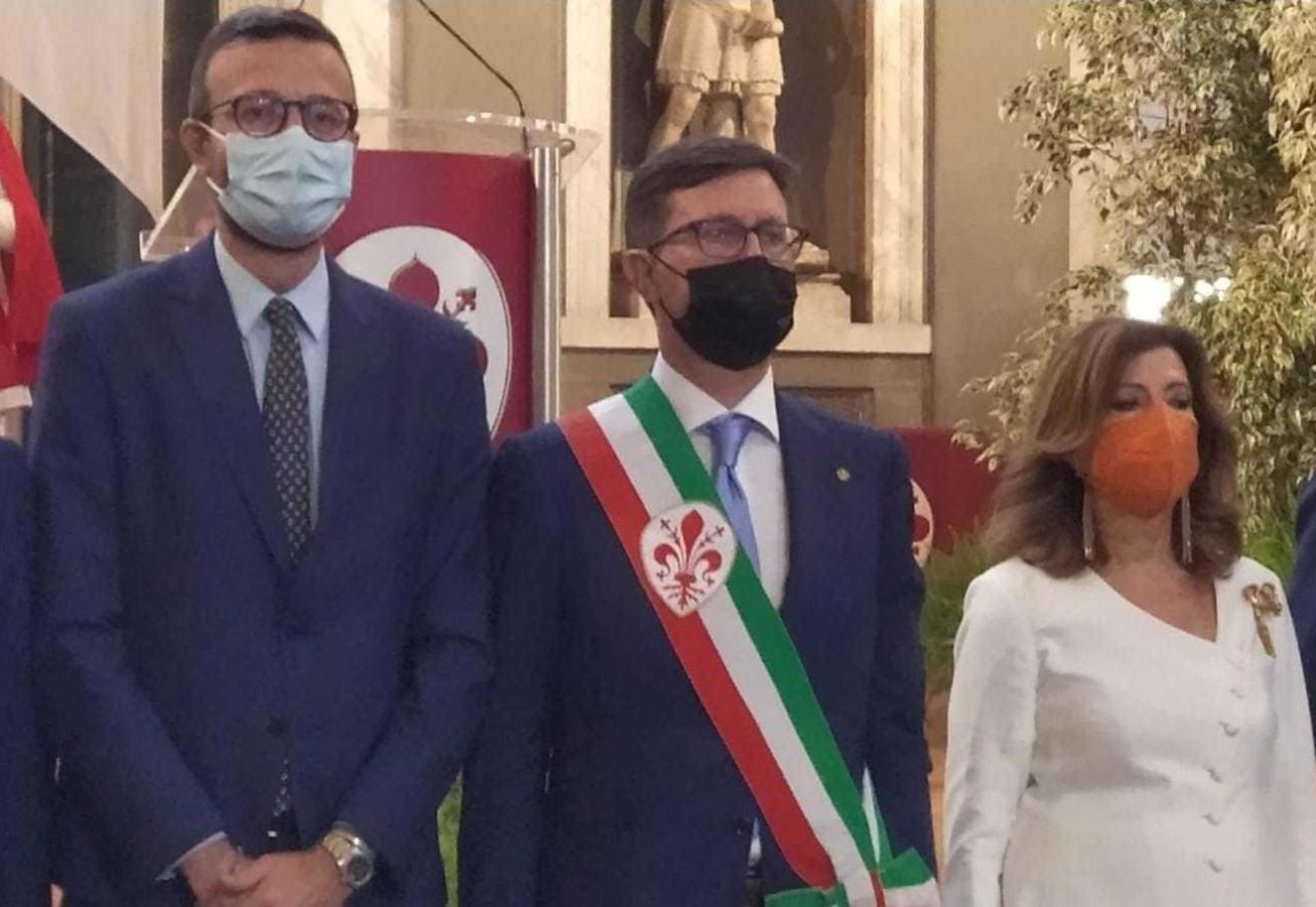 da sinistra il presidente del Consiglio regionale Antonio Mazzeo, il sindaco di Firenze Dario Nardella, la presidente del Senato Maria Elisabetta Alberti Casellati